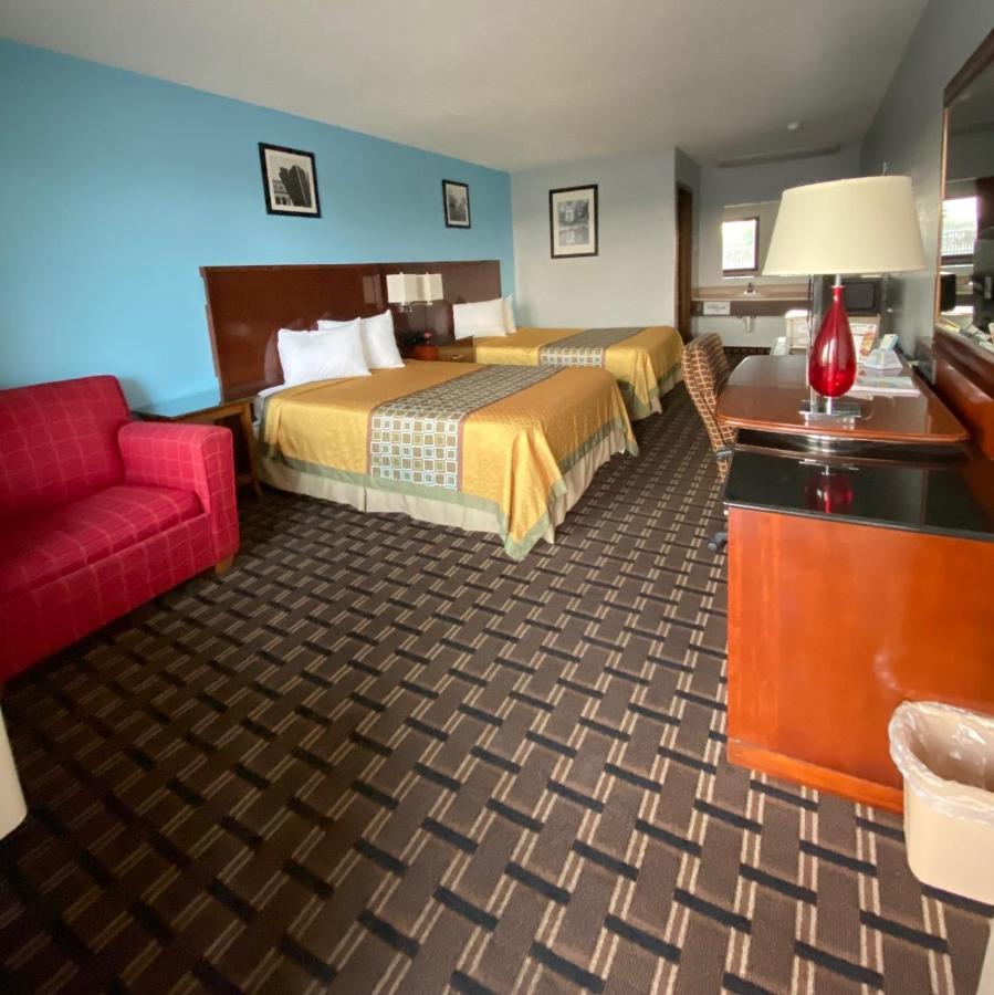 Lakes Inn Warsaw エクステリア 写真