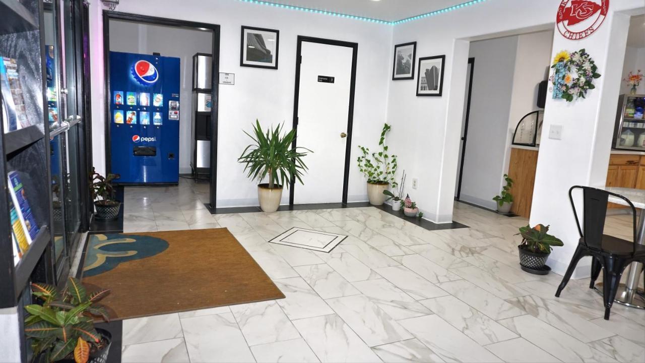 Lakes Inn Warsaw エクステリア 写真