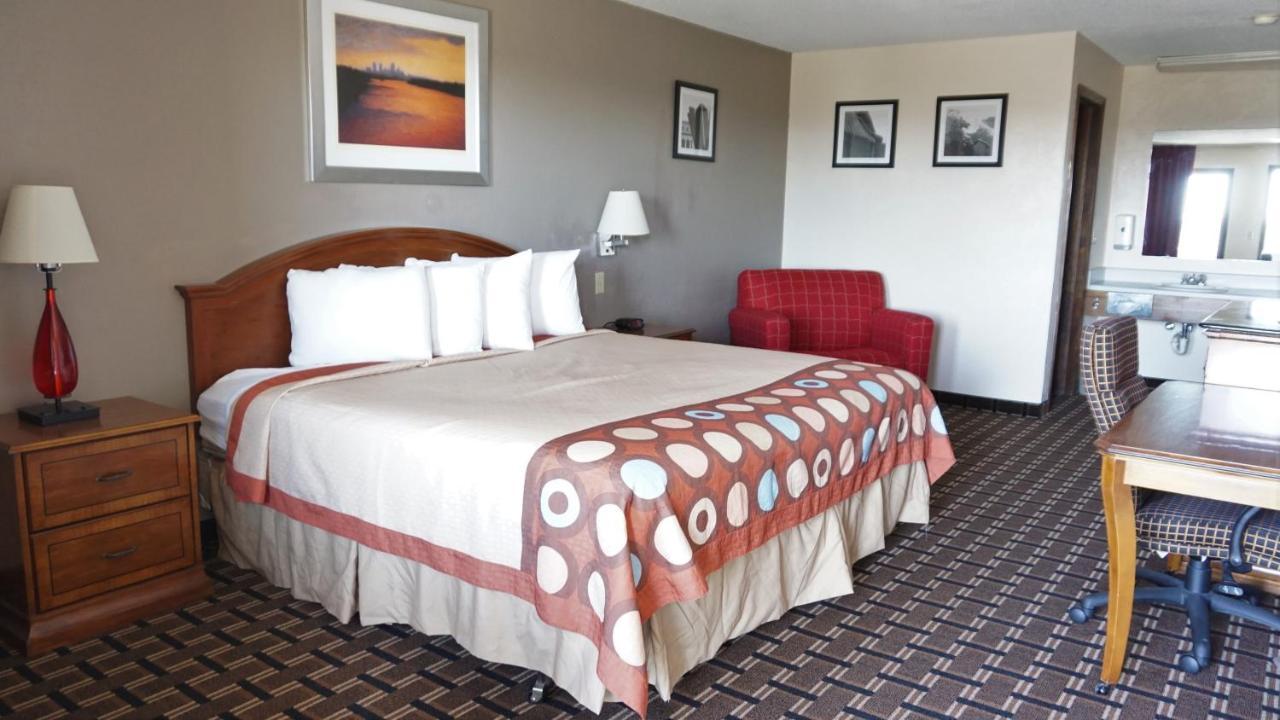 Lakes Inn Warsaw エクステリア 写真